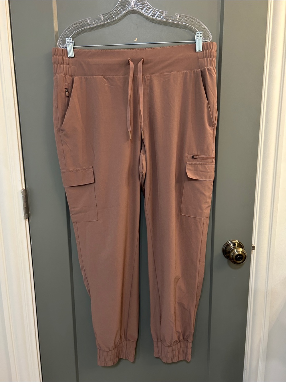all in motion Mauve Cargo Ankle Pants women’s size large